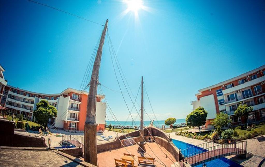 Privilege Fort Beach - Menada Apartments Elenite Exterior photo