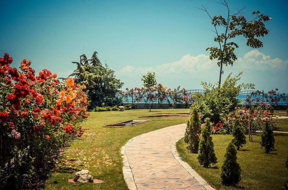 Privilege Fort Beach - Menada Apartments Elenite Exterior photo